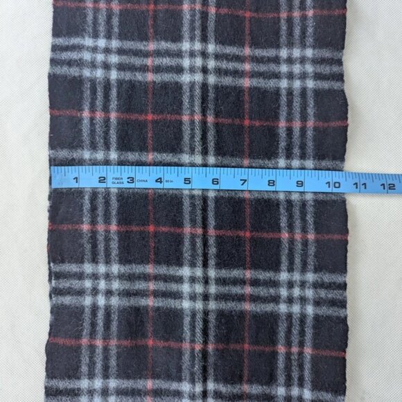 Burberry Scarf Navy – Unisex 100% Lambswool – Pre-Loved – Elegant & Cozy Wrap - Picture 7 of 7